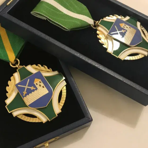 Aitäh kallis isa, et oled olnud meile eeskujuks enda töökuse, tarkuse ja järjekindlusega.

Armastavad pojad Jan ja Sten.


Maakondlik teenetemärkide komisjon otsustas anda tänavu maakondliku kõrge autasu viiele silmapaistvale isikule.